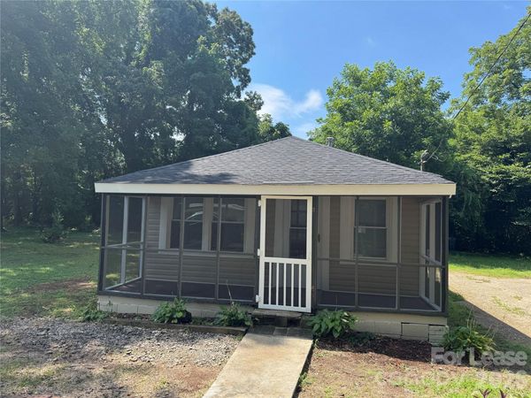 515 Costner Street , Mount Holly, NC 28120