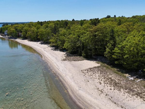 13342 Forest Beach Shores N, Northport, MI 49670