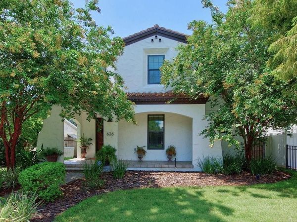 626 35TH AVENUE N, ST PETERSBURG, FL 33704