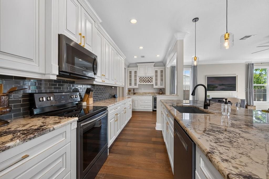 626 35th Avenue N, Saint Petersburg, FL 33704 Photo