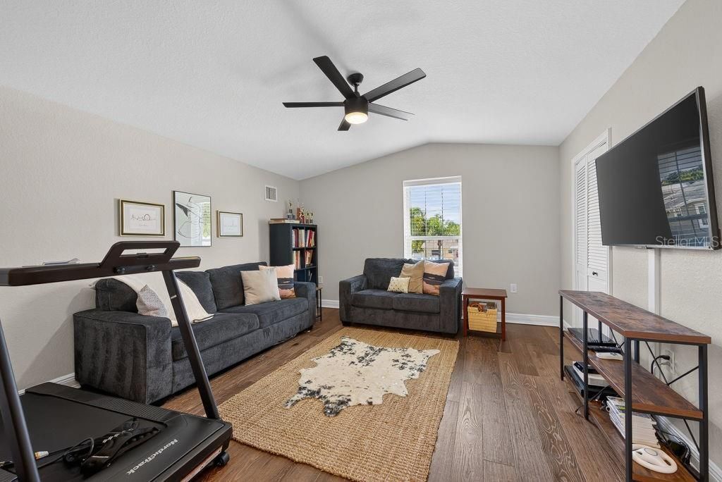 626 35th Avenue N, Saint Petersburg, FL 33704 Photo