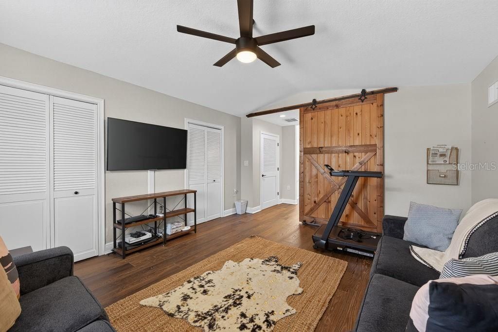626 35th Avenue N, Saint Petersburg, FL 33704 Photo