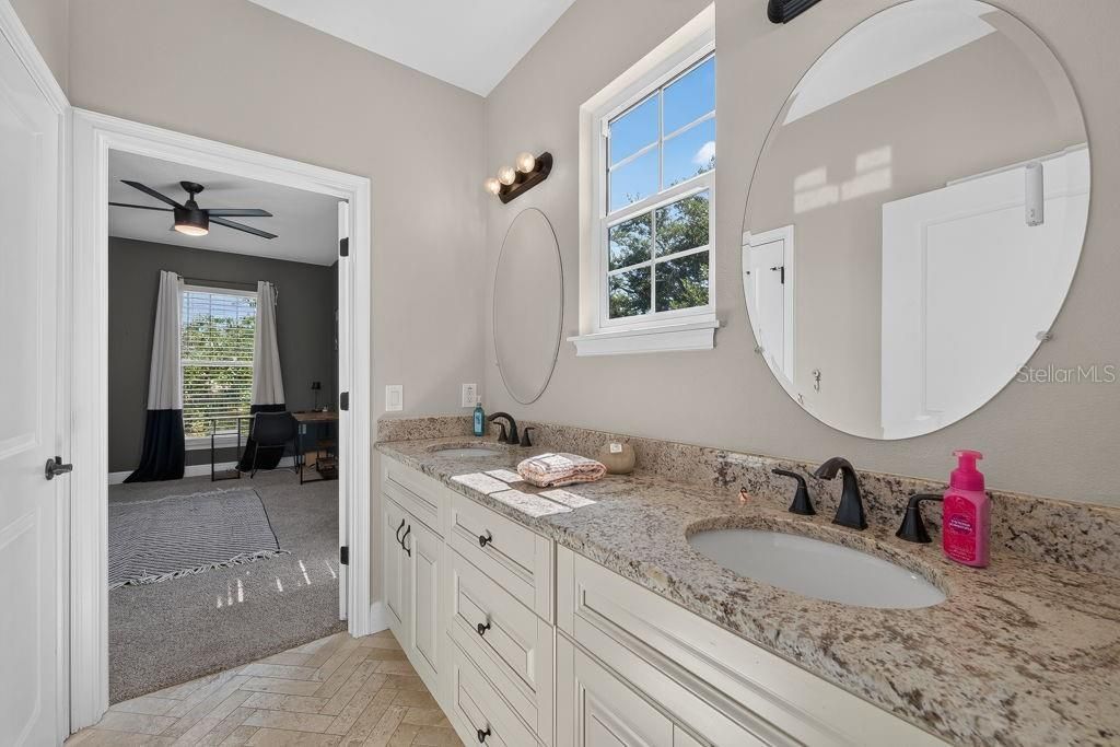 626 35th Avenue N, Saint Petersburg, FL 33704 Photo