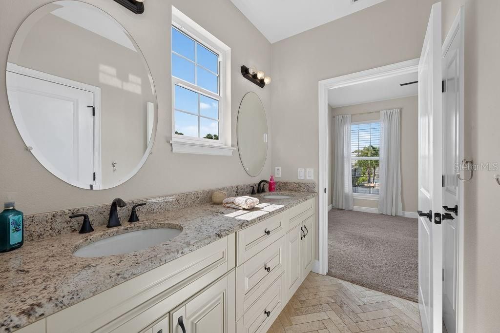 626 35th Avenue N, Saint Petersburg, FL 33704 Photo