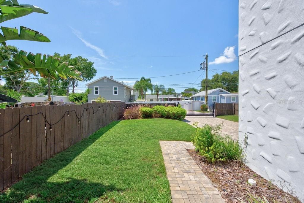 626 35th Avenue N, Saint Petersburg, FL 33704 Photo