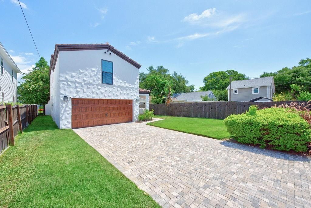 626 35th Avenue N, Saint Petersburg, FL 33704 Photo
