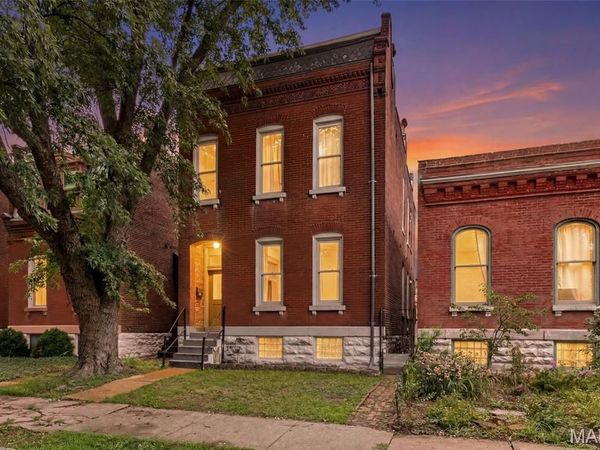 2715 Shenandoah Avenue, St Louis, MO 63104