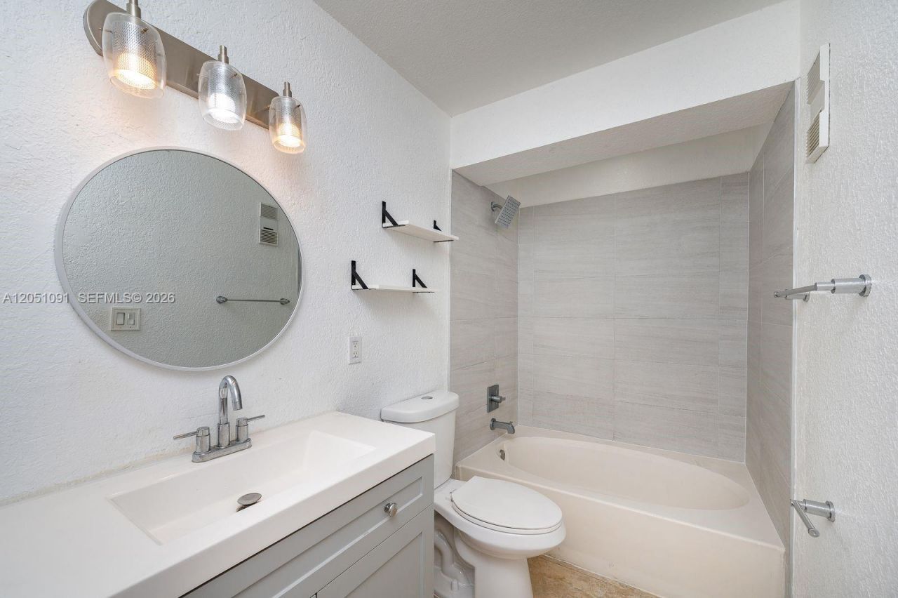 15560 SW 104th Ter , Unit 629, Miami, FL 33196 Photo