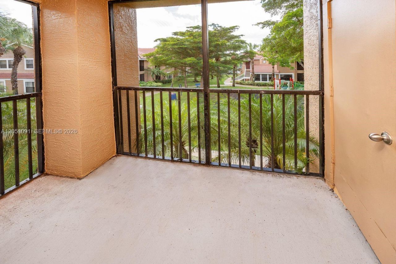 15560 SW 104th Ter , Unit 629, Miami, FL 33196 Photo