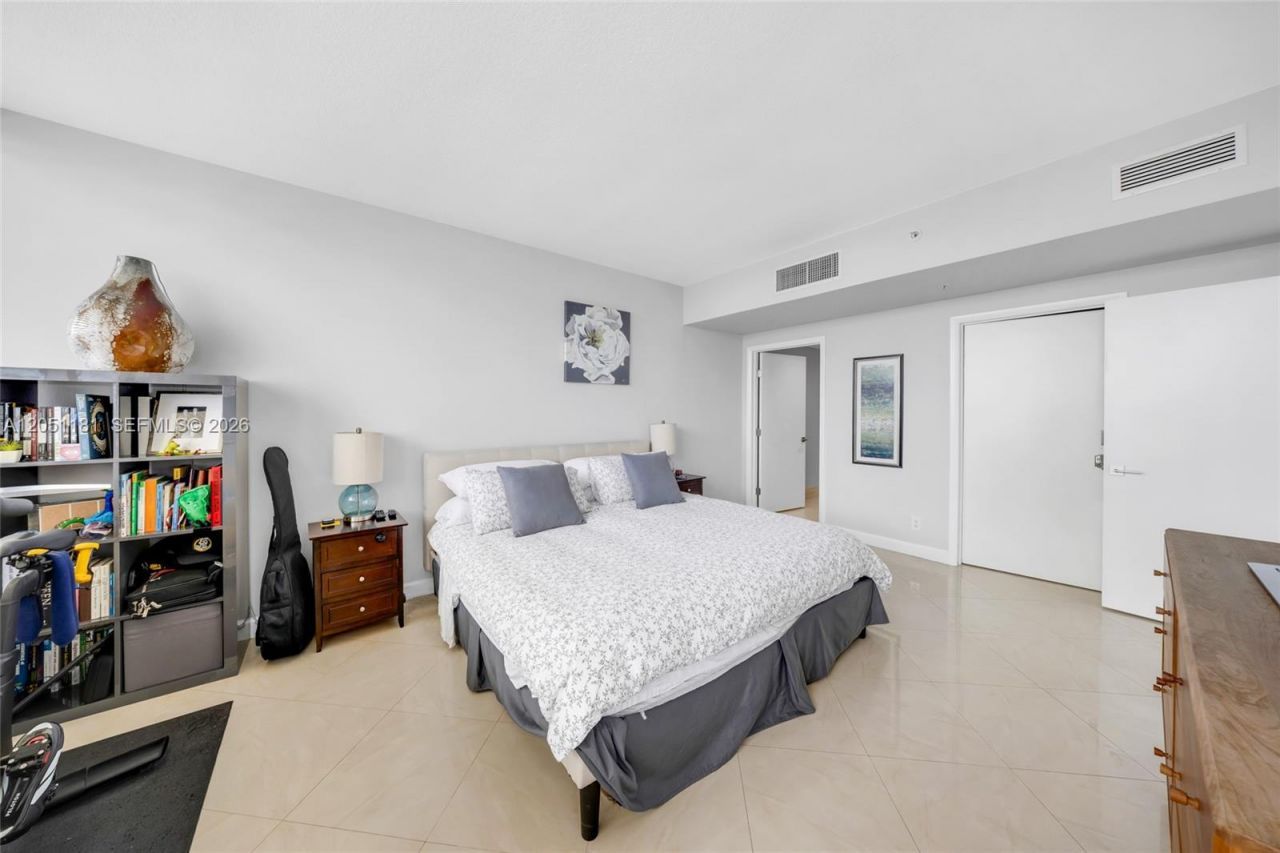 7929 West Dr , Unit 1503, North Bay Village, FL 33141 Photo