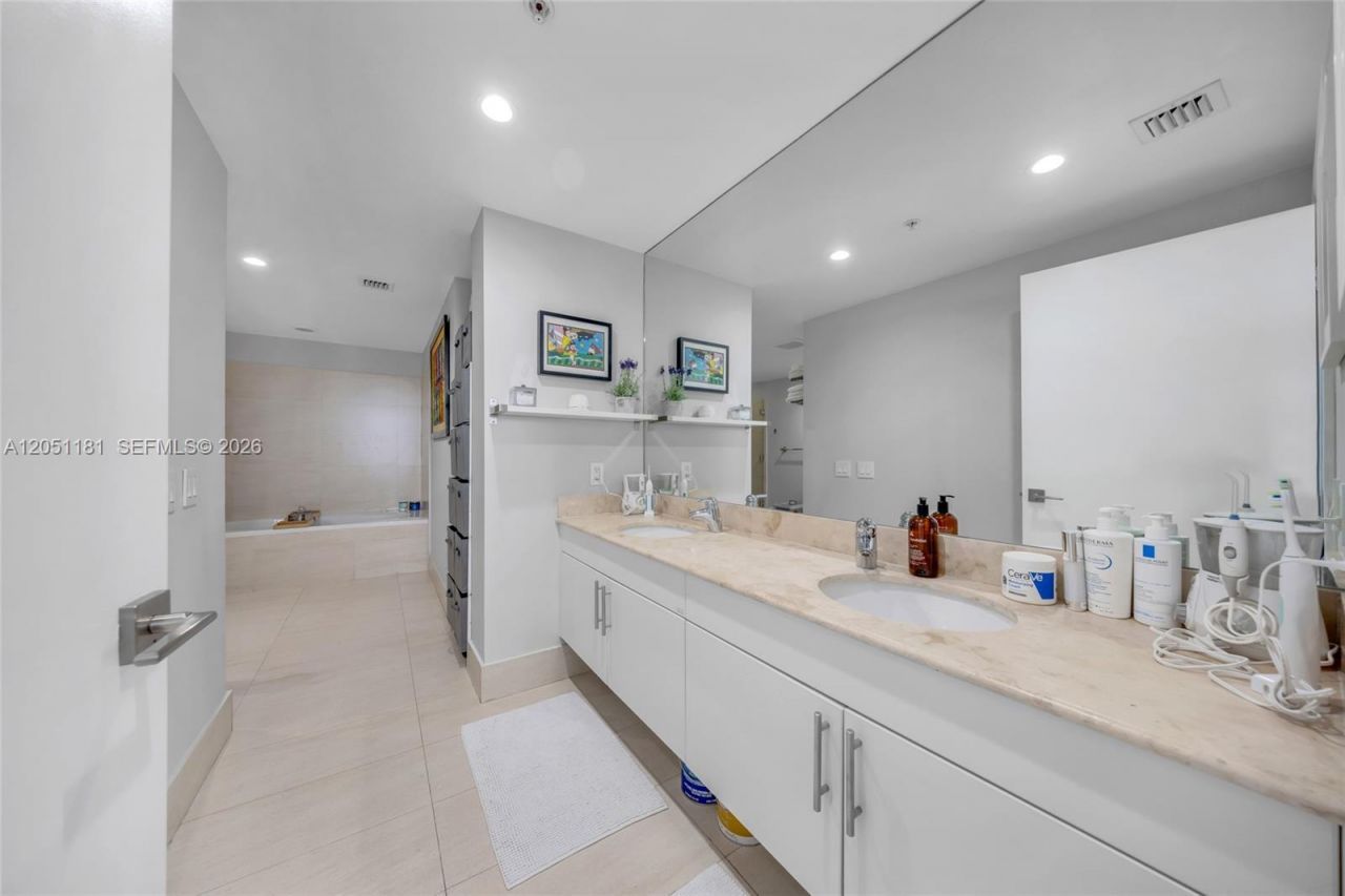 7929 West Dr , Unit 1503, North Bay Village, FL 33141 Photo