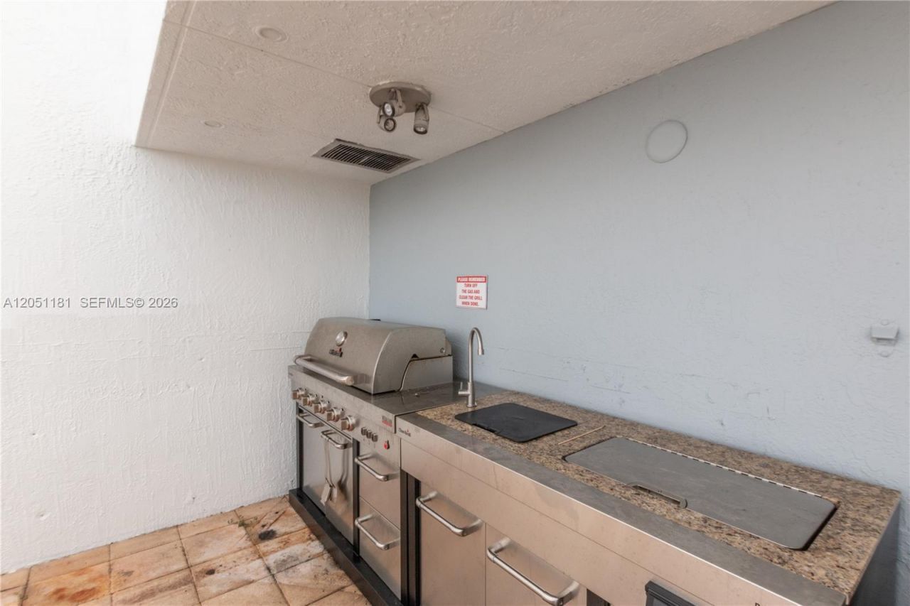 7929 West Dr , Unit 1503, North Bay Village, FL 33141 Photo