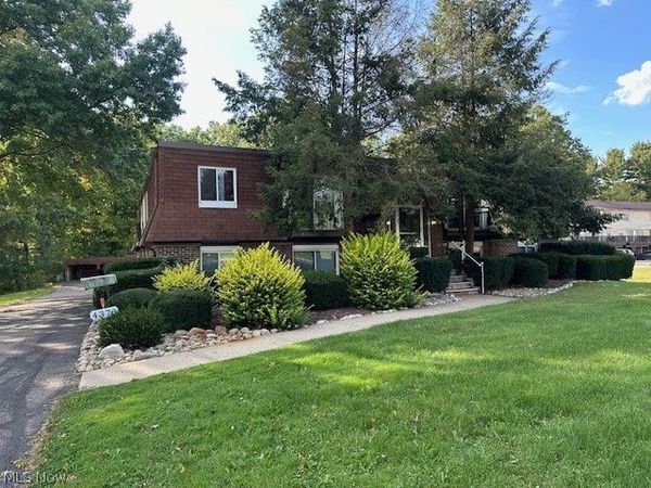 4376 Darrow Road , Unit 2, Stow, OH 44224