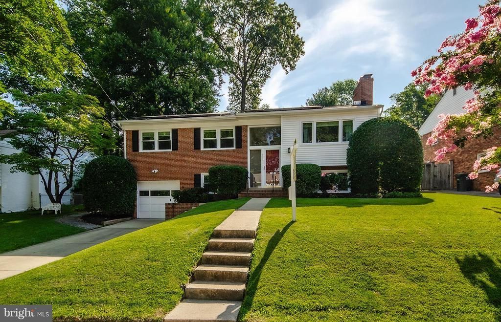 971 N Rochester Street, Arlington, VA 22205 Main Photo