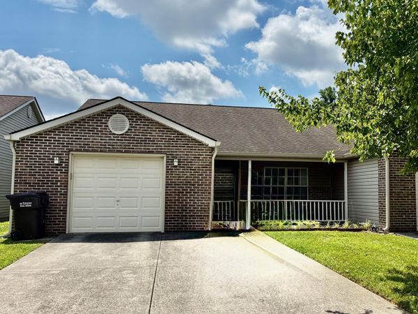 10024 Greylock Way, Knoxville, TN 37931