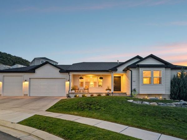 7127 N HOLLOW CREST CIR , Eagle Mountain, UT 84005