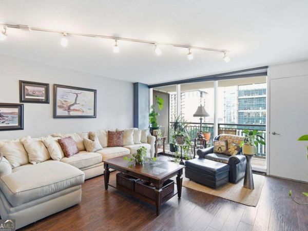 620 Peachtree Street NE, Unit 1009, Atlanta, GA 30308