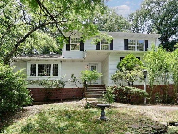 33 Hillside Ave, Riverdale, NJ 07457