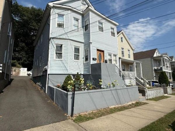 302 Sherman St, Passaic, NJ 07055