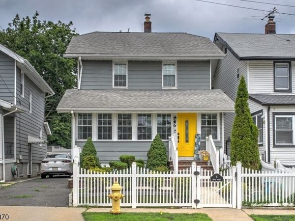 6 Grove St, Bloomfield, NJ 07003