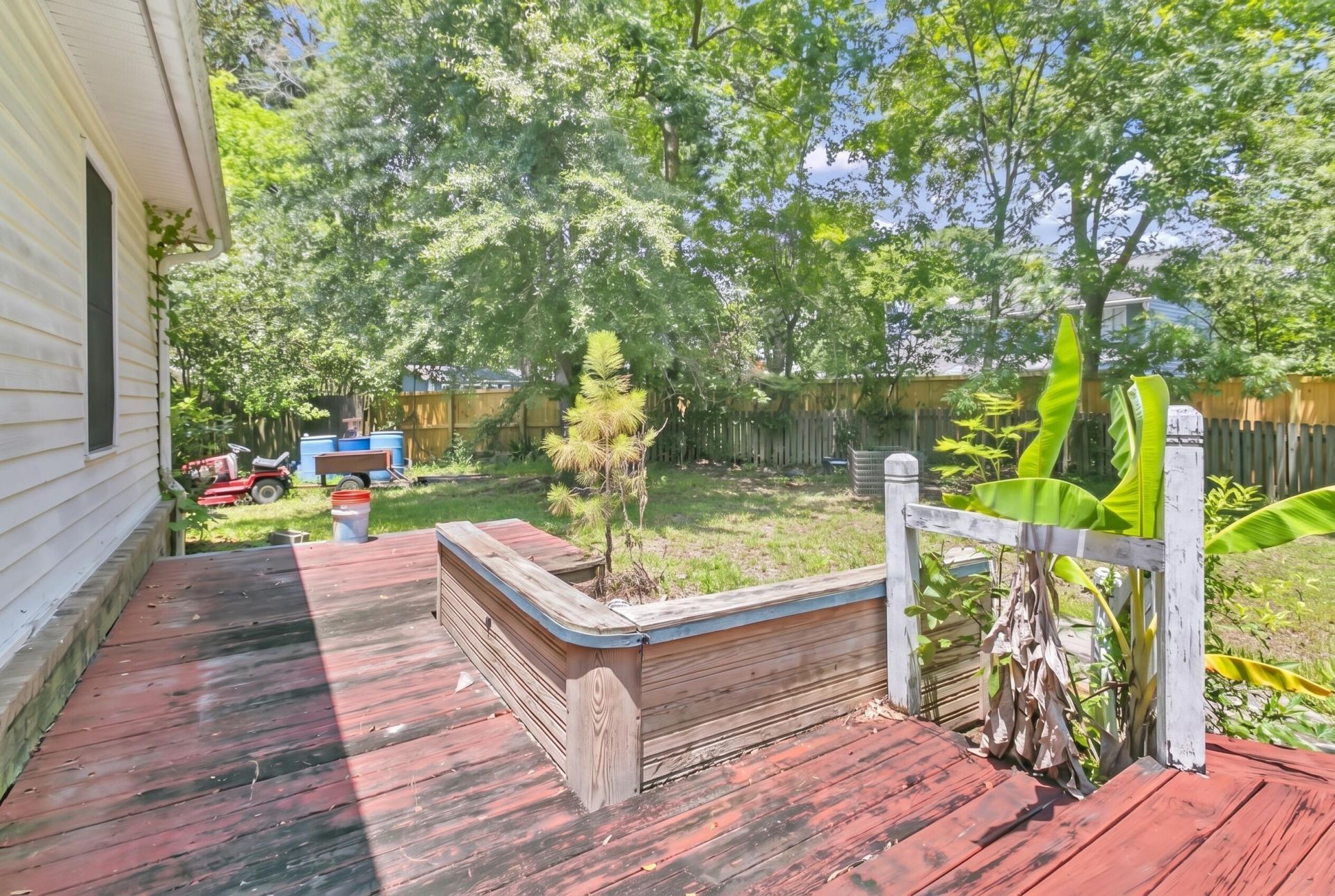 4 Garth Drive Photo 24