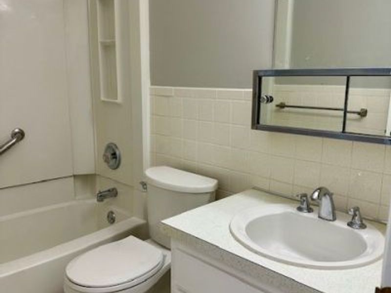 4376 Darrow Road, Unit 7, Stow, OH 44224 Photo 16