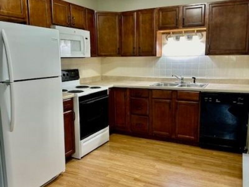 4376 Darrow Road, Unit 7, Stow, OH 44224 Photo 4