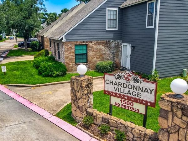 23 RUE CHARDONNAY Avenue, Unit 23B, Kenner, LA 70065