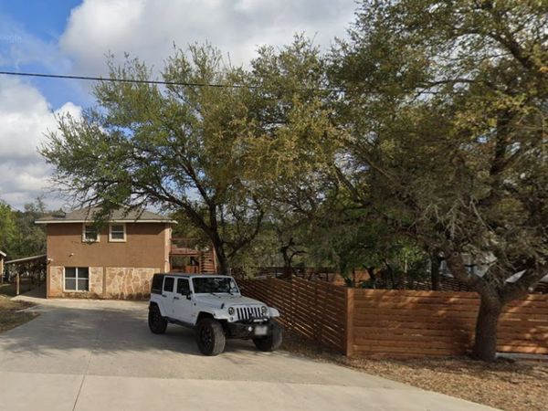 404 Valley Ridge, Canyon Lake, TX 78133