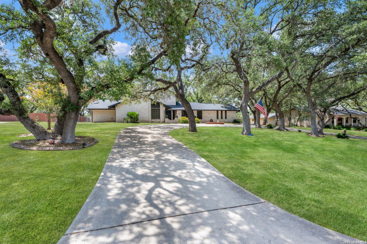 9328 Blazing Star Trl, San Antonio, TX 78266 Main Photo