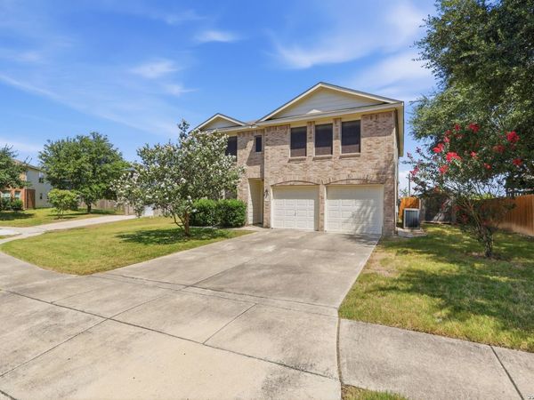 7911 Hoosier Park, Selma, TX 78154