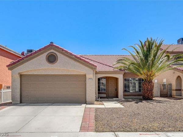 6209 Warm River Road , Las Vegas, NV 89108