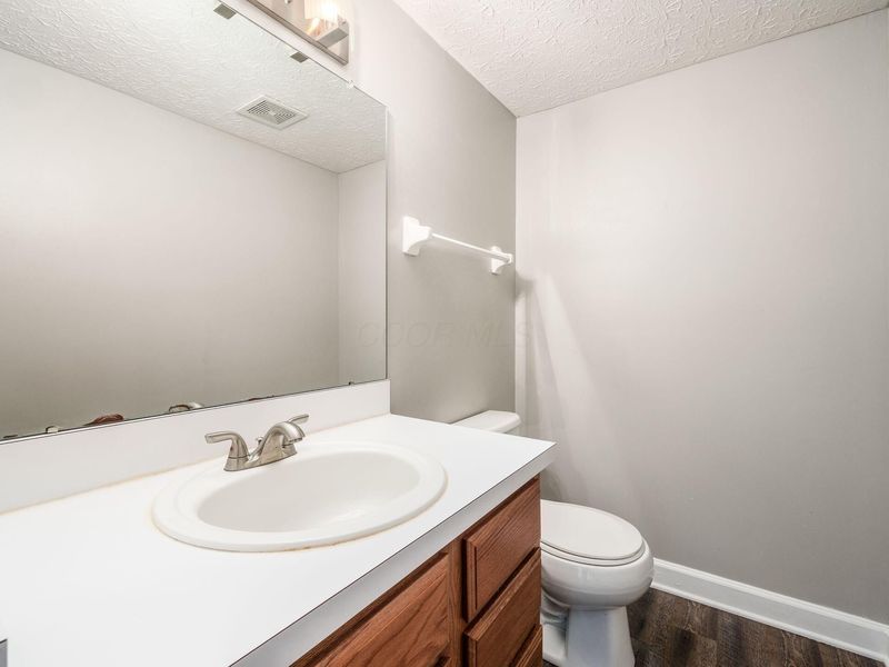952 Charleston Way Drive , Westerville, OH 43081 Photo 6