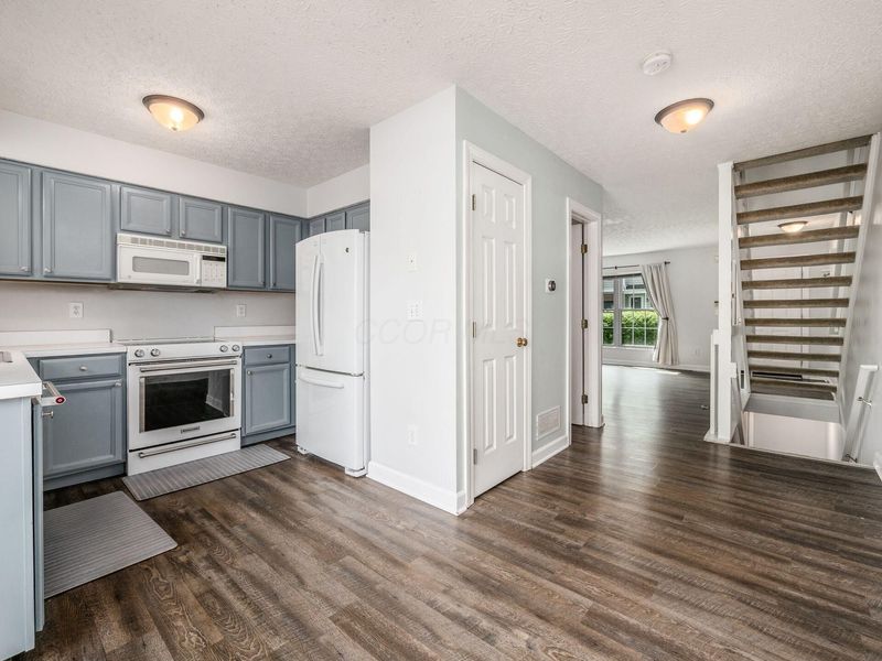 952 Charleston Way Drive , Westerville, OH 43081 Photo 7