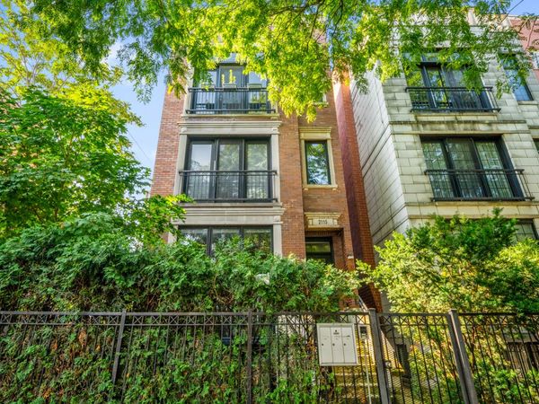 2115 W Crystal Street , Unit 2, Chicago, IL 60622