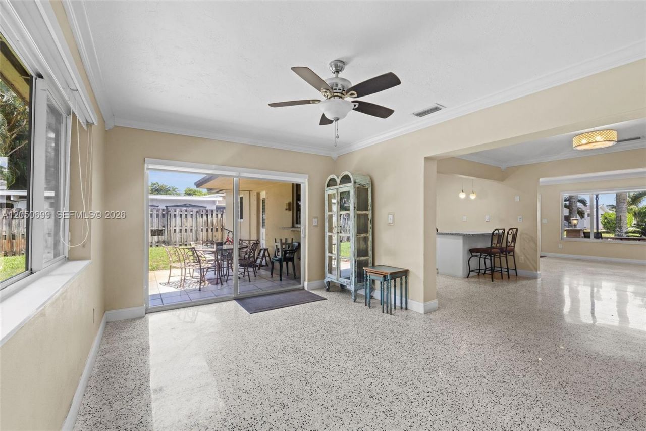 8431 Pasadena Blvd, Pembroke Pines, FL 33024 Photo