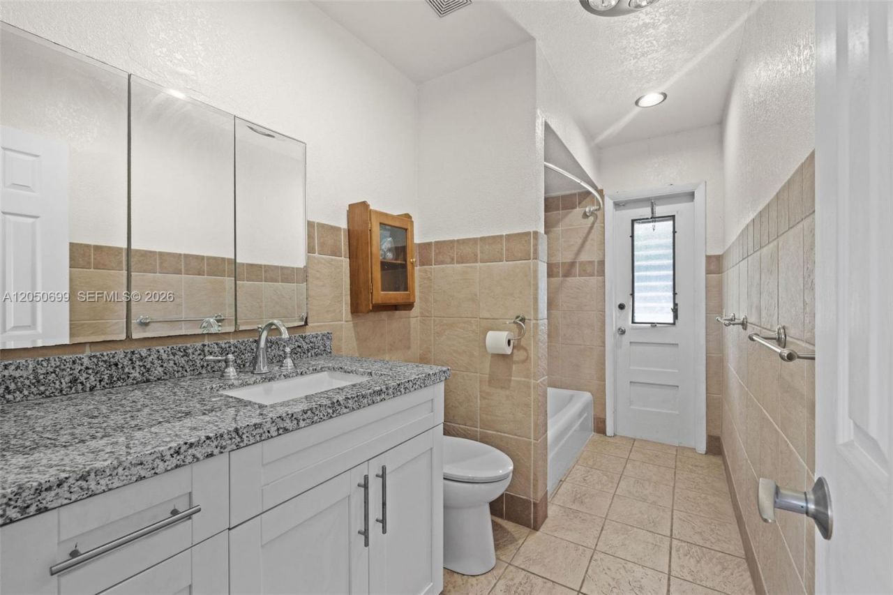 8431 Pasadena Blvd, Pembroke Pines, FL 33024 Photo