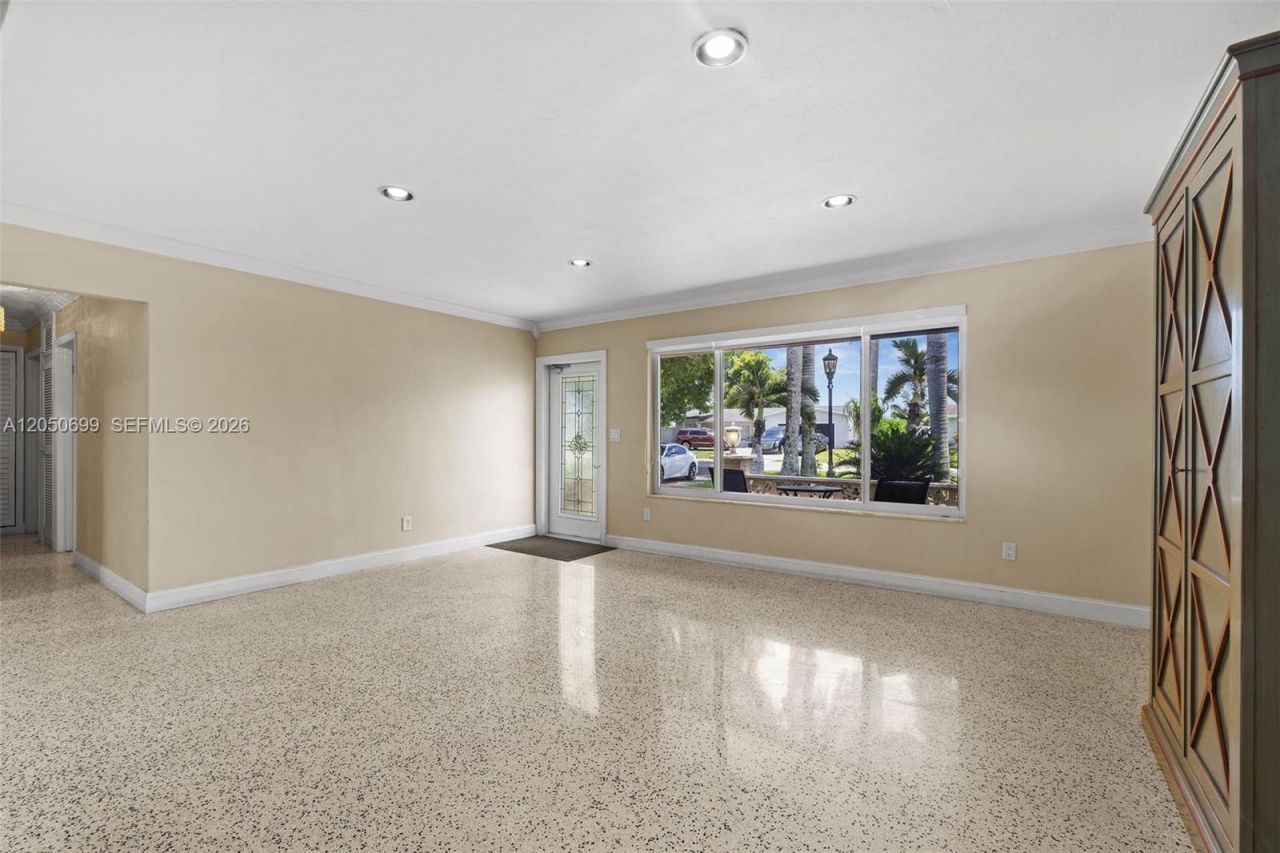 8431 Pasadena Blvd , Pembroke Pines, FL 33024 Photo