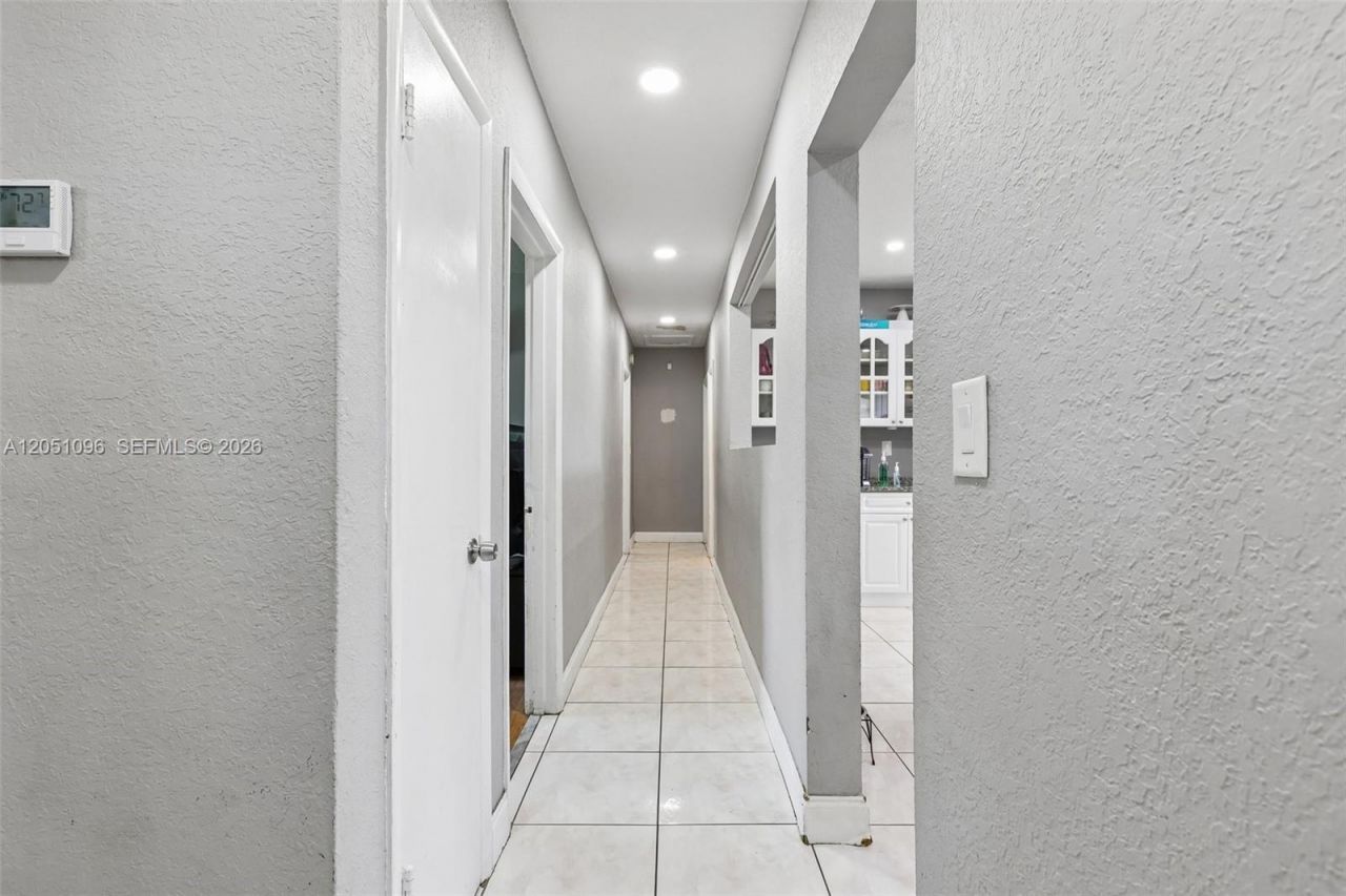 250 N 66th Ave , Hollywood, FL 33024 Photo