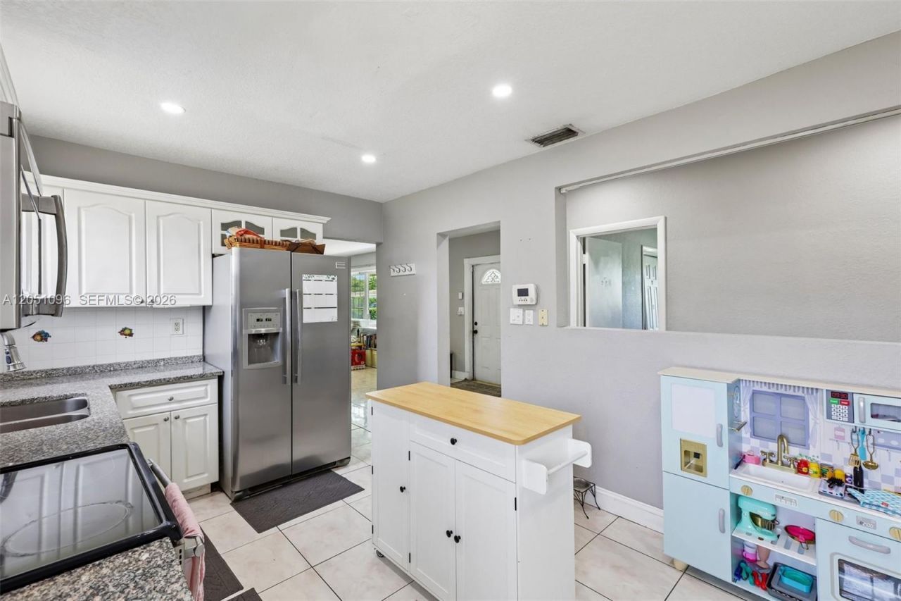 250 N 66th Ave , Hollywood, FL 33024 Photo