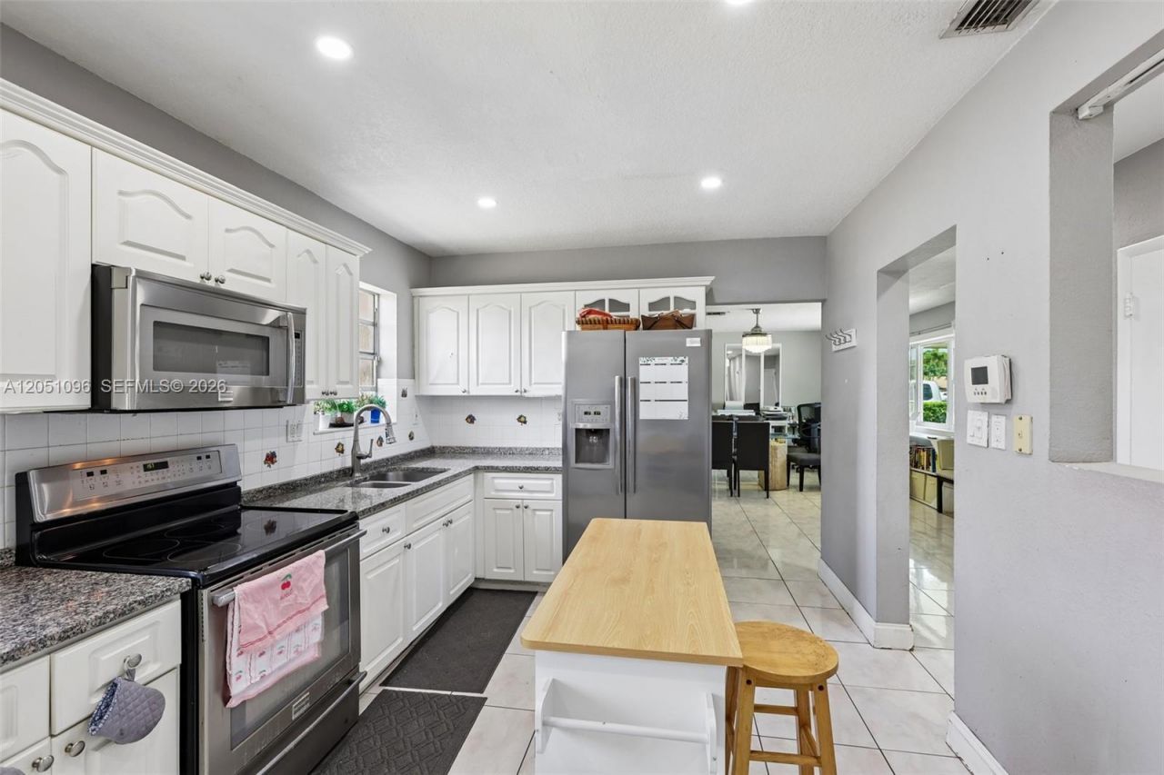 250 N 66th Ave , Hollywood, FL 33024 Photo