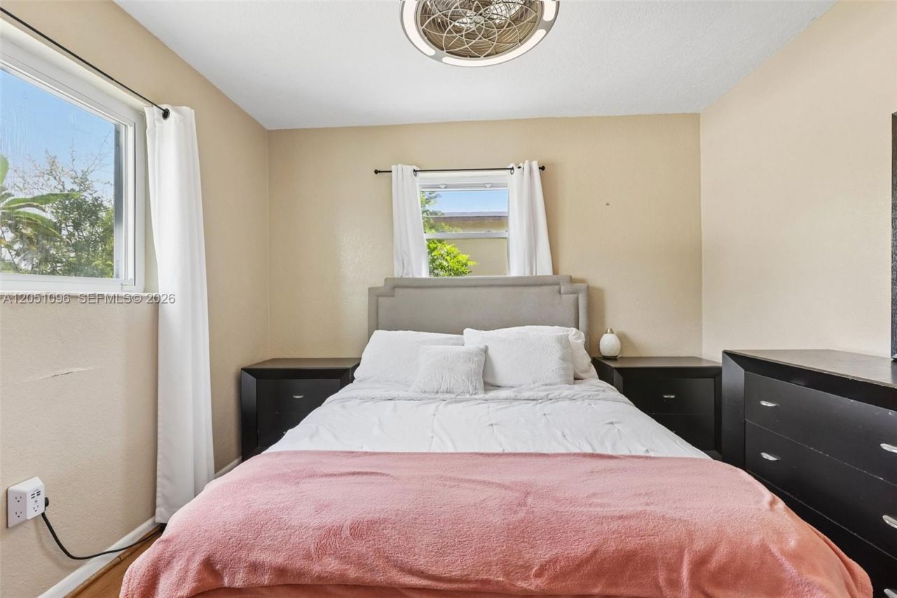 250 N 66th Ave , Hollywood, FL 33024 Photo