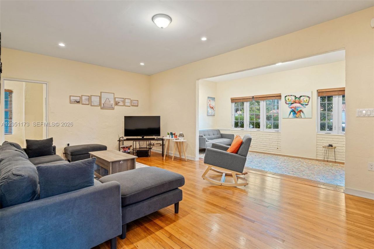 46 Montilla Ave , Unit 46, Coral Gables, FL 33134 Photo