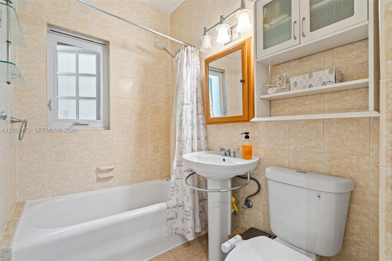 46 Montilla Ave , Unit 46, Coral Gables, FL 33134 Photo