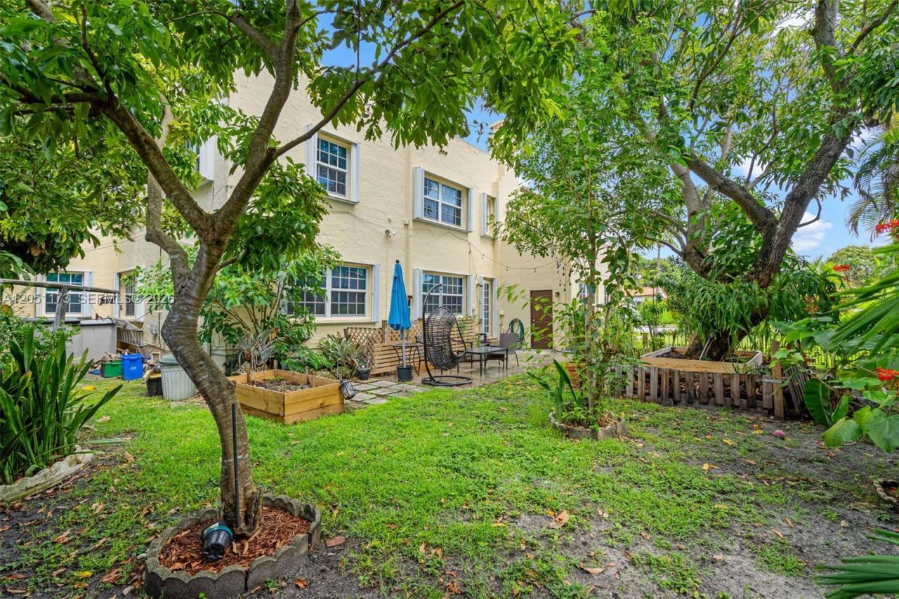 46 Montilla Ave , Unit 46, Coral Gables, FL 33134 Photo