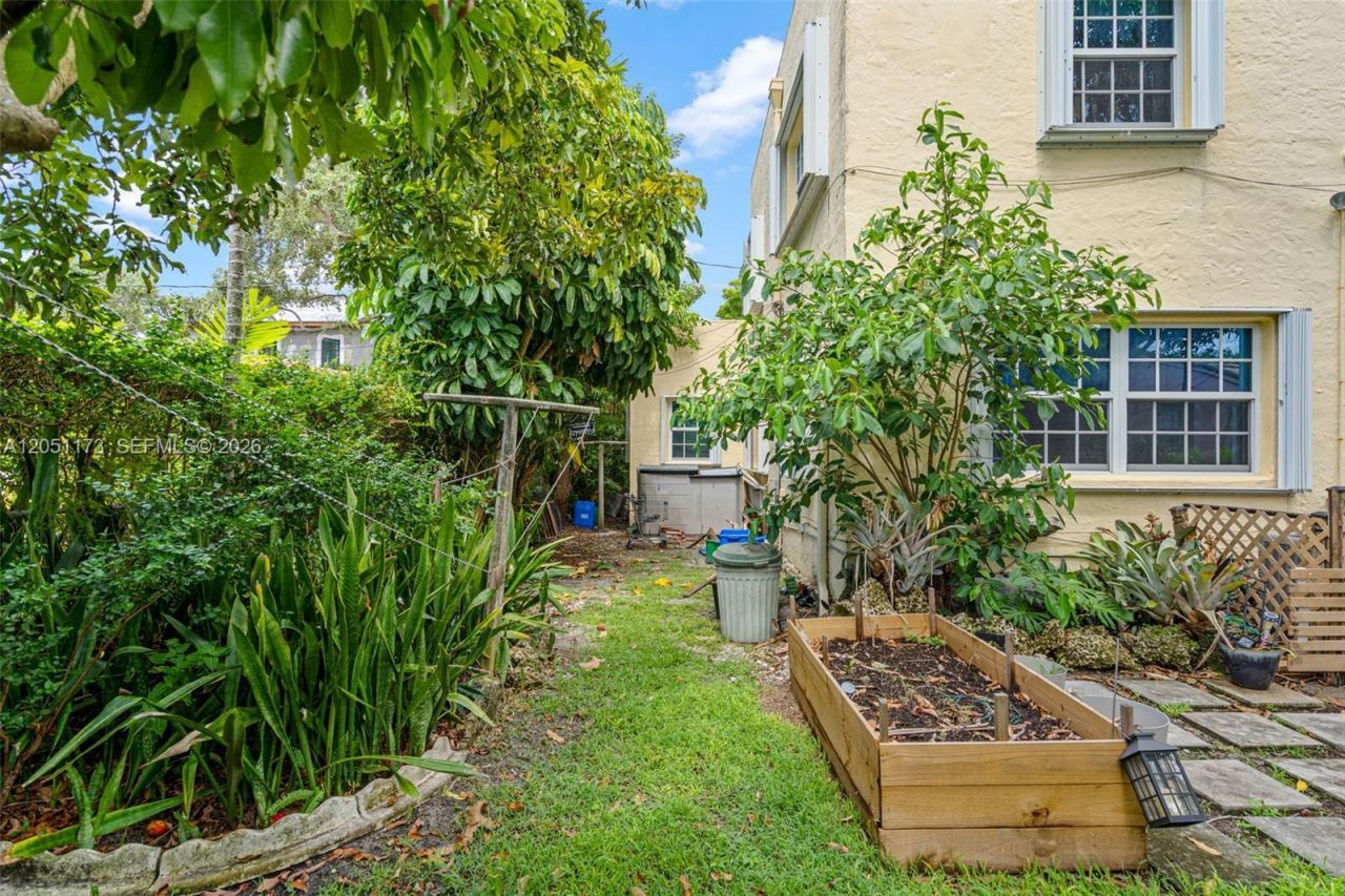 46 Montilla Ave , Unit 46, Coral Gables, FL 33134 Photo