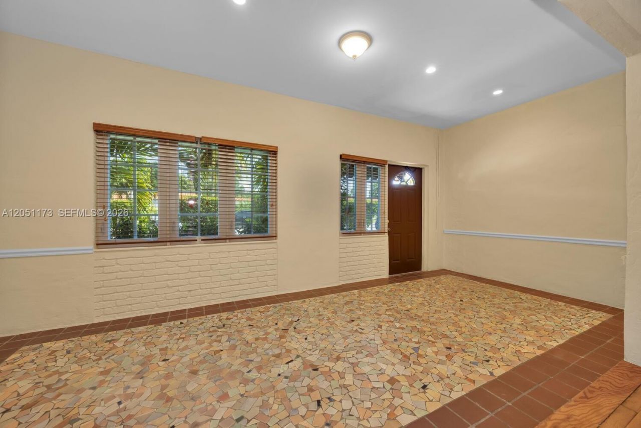 46 Montilla Ave , Unit 46, Coral Gables, FL 33134 Photo