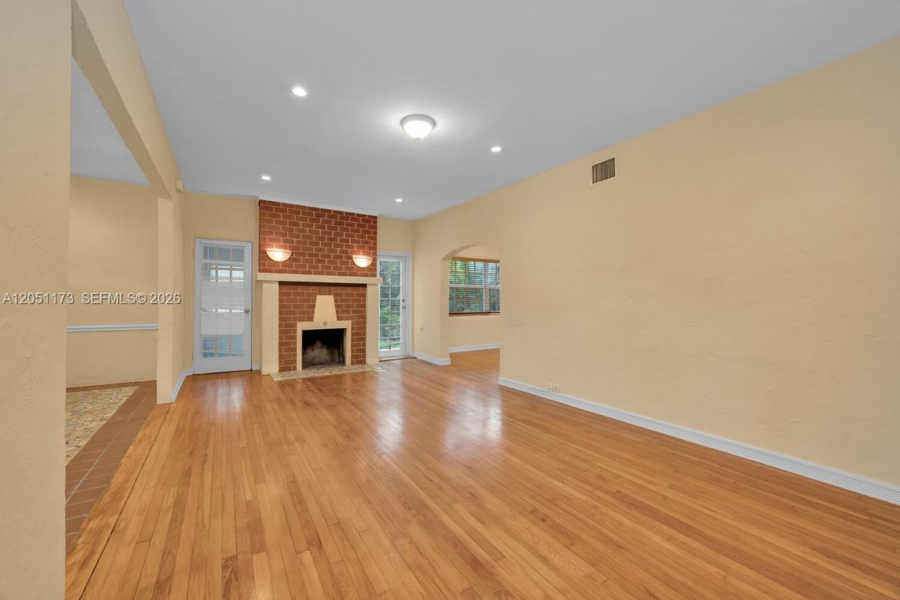 46 Montilla Ave , Unit 46, Coral Gables, FL 33134 Photo