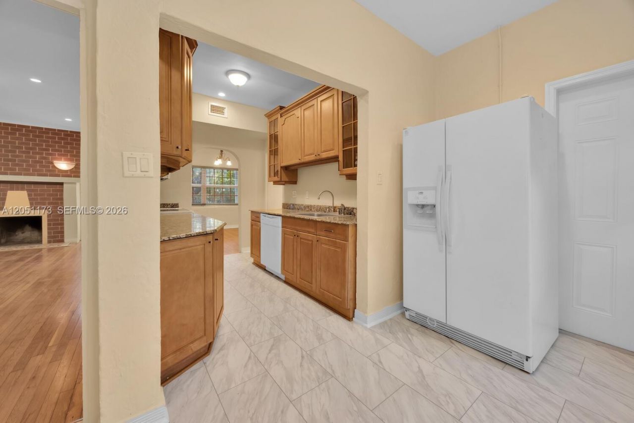 46 Montilla Ave , Unit 46, Coral Gables, FL 33134 Photo