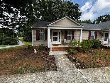 401 Royal Gardens Court, Madison Heights, VA 24572
